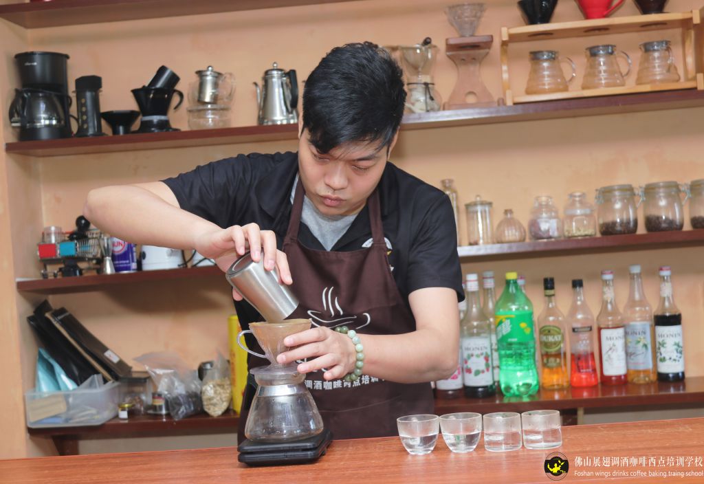 佛山展翅學(xué)院已進(jìn)行全面消毒,請(qǐng)到校參觀