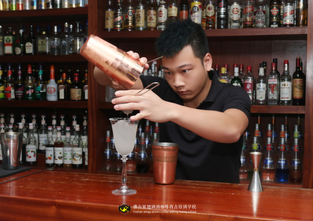 學歷低學調(diào)酒行嗎?